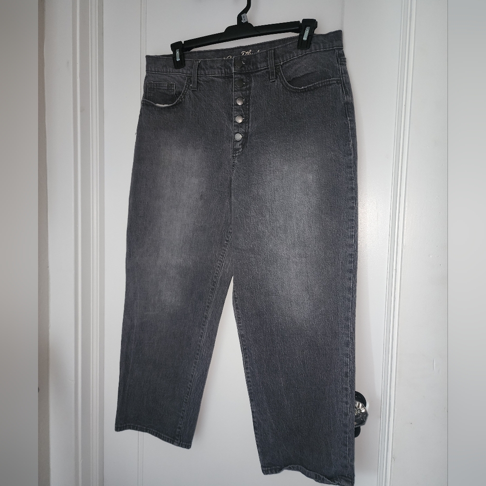 Universal Thread Jeans